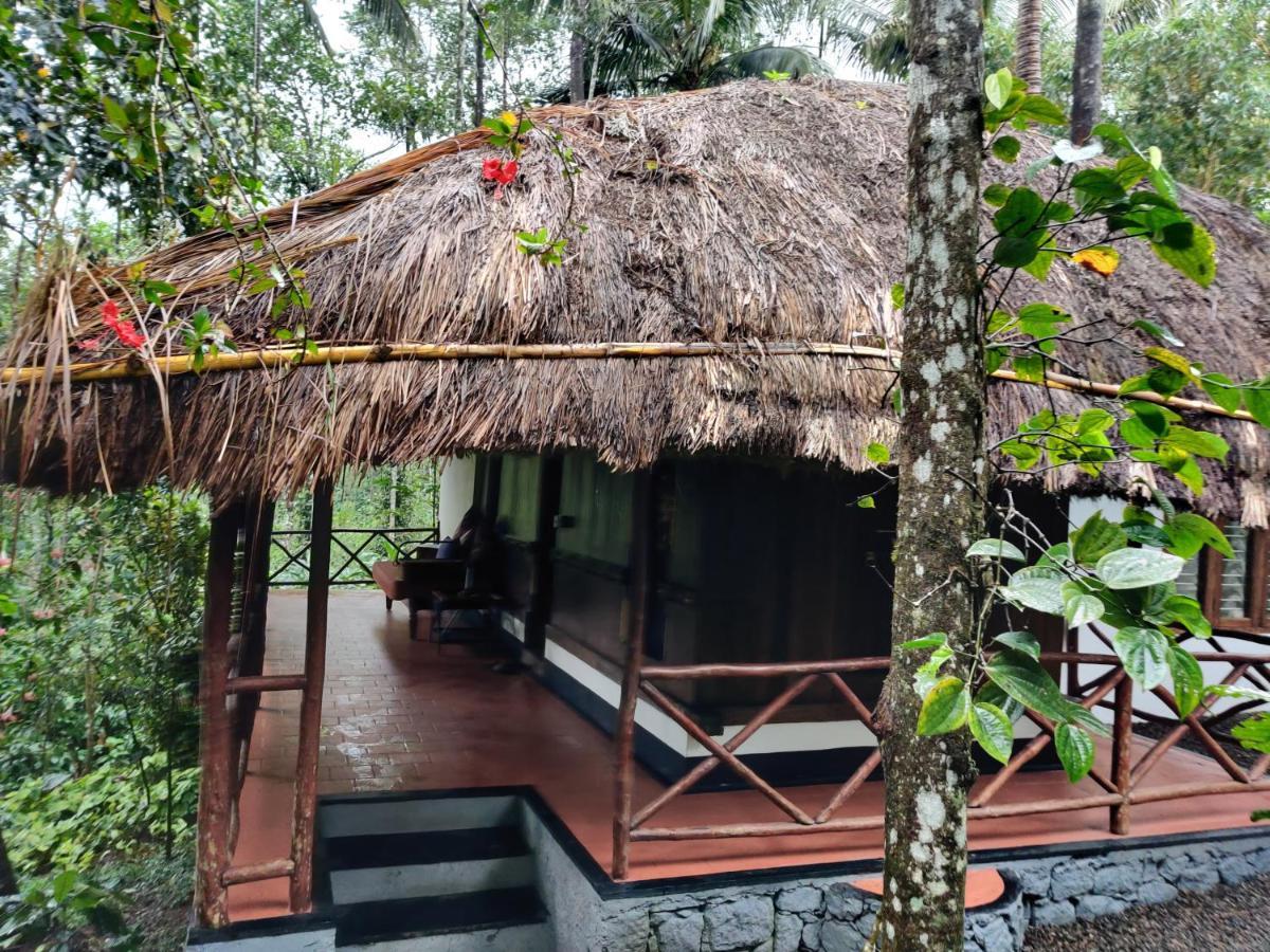 Amritara Shalimar Spice Garden Hotel Thekkady Bagian luar foto