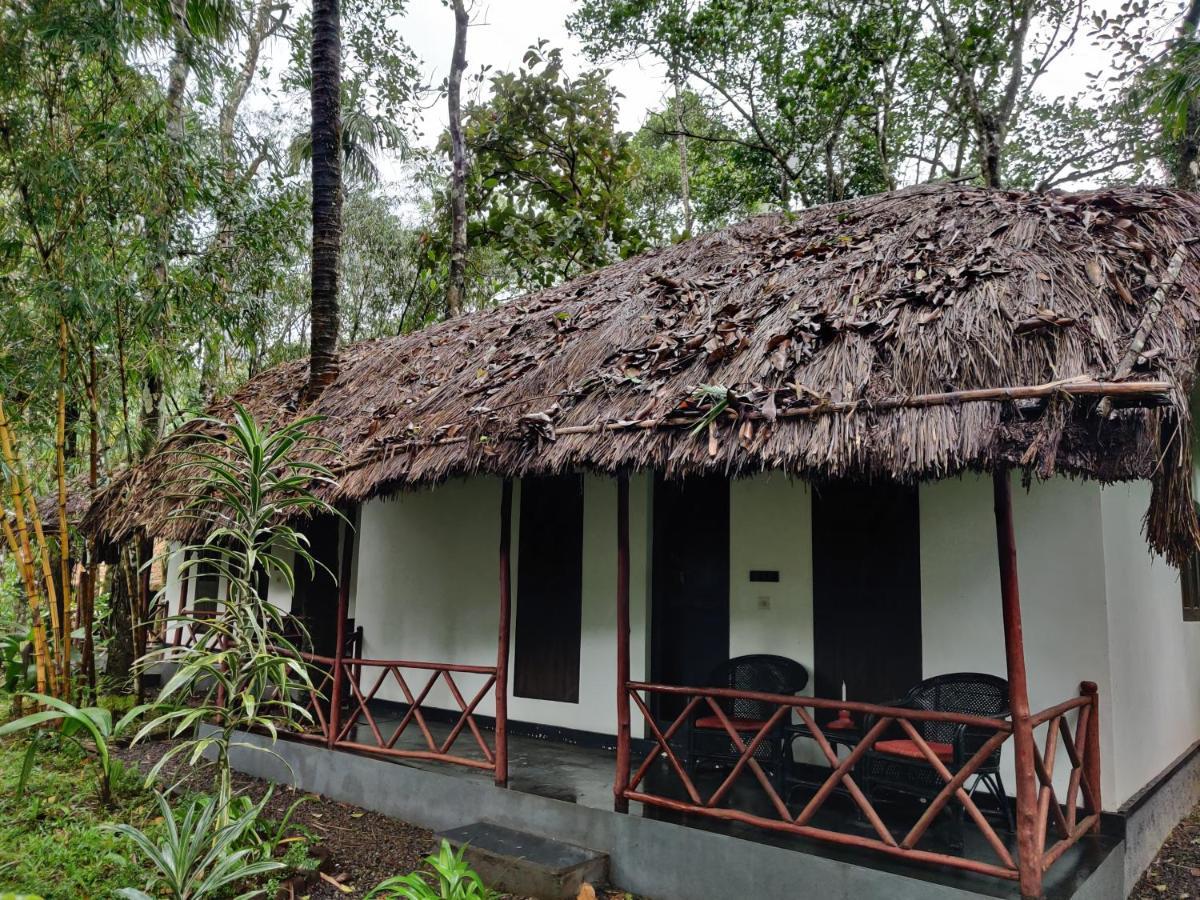 Amritara Shalimar Spice Garden Hotel Thekkady Bagian luar foto