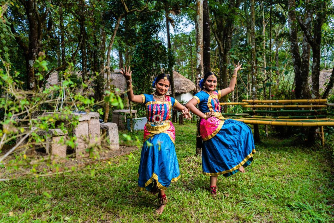 Amritara Shalimar Spice Garden Hotel Thekkady Bagian luar foto