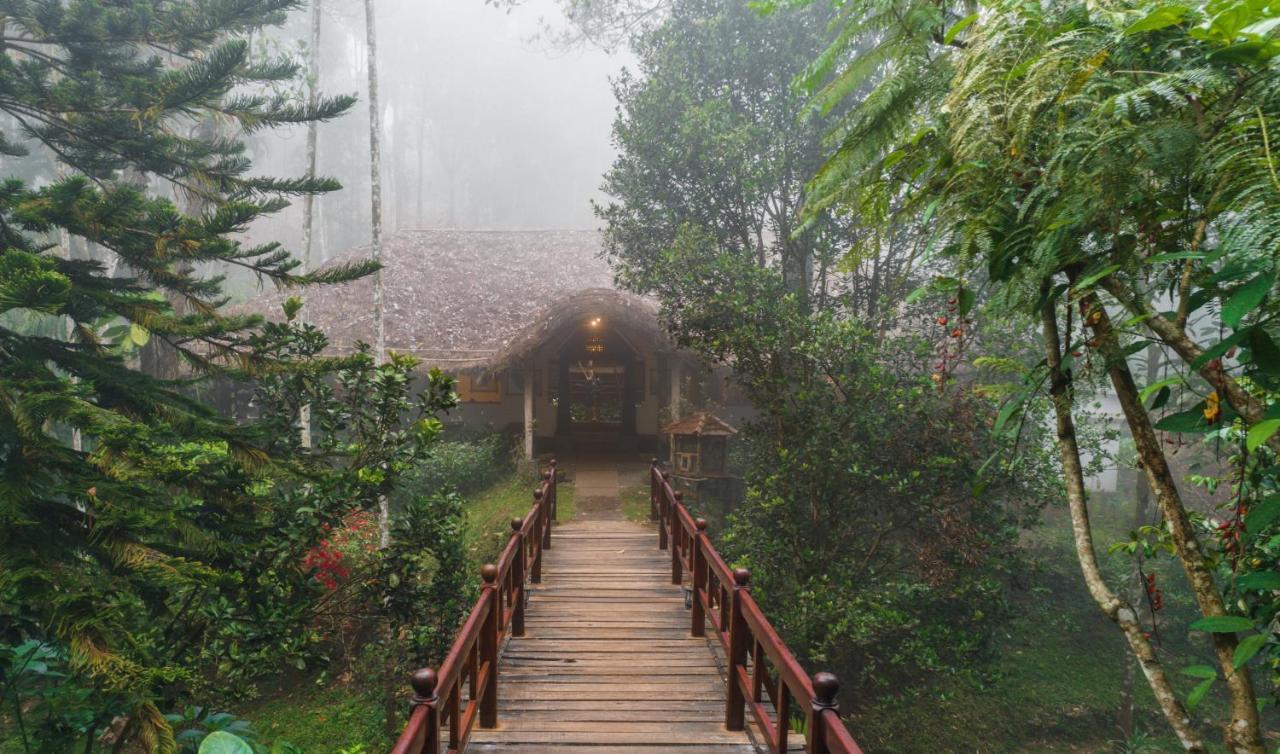 Amritara Shalimar Spice Garden Hotel Thekkady Bagian luar foto