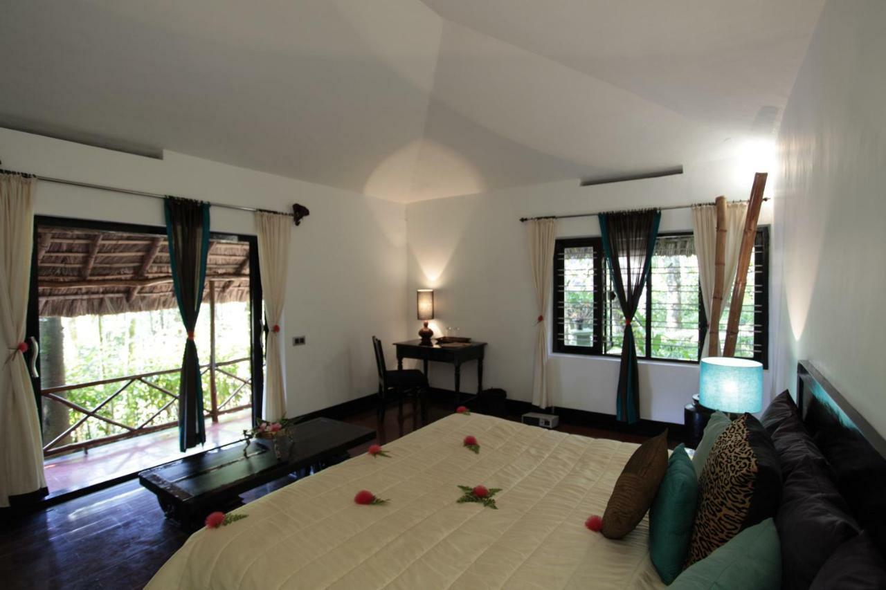 Amritara Shalimar Spice Garden Hotel Thekkady Bagian luar foto